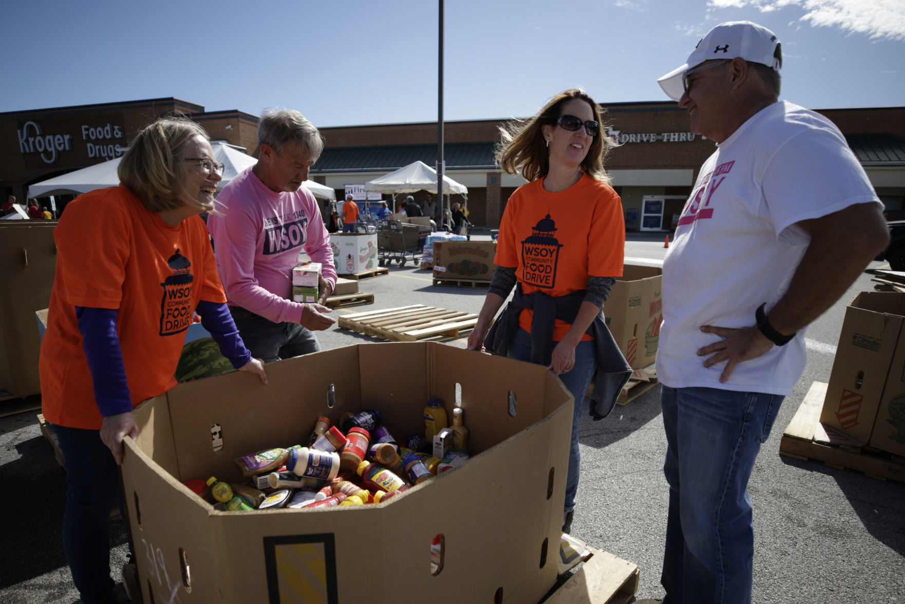 GALLERY_WSOY-Food-Drive-02-100519.JPG